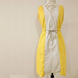 Sporty yellow & cream sleeveless dress w/pockets!